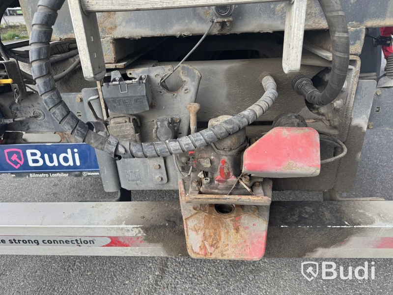 Flisbilsekipage Scania R490 LB 6X2 MNB -2015 | Reparationsobjekt med tillhörande flissläp DGG094