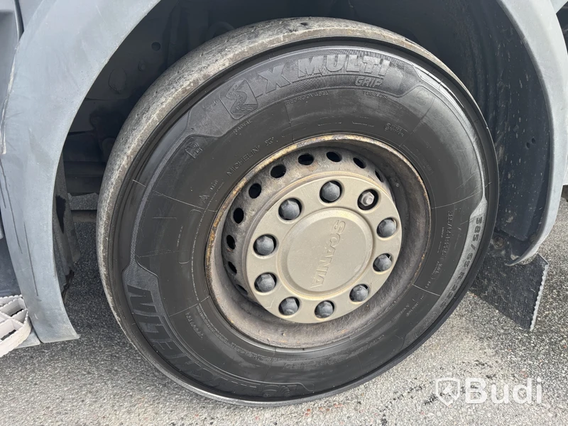 Flisbilsekipage Scania R490 LB 6X2 MNB -2015 | Reparationsobjekt med tillhörande flissläp DGG094