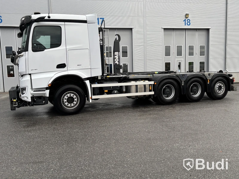 Tridemväxlare Mercedes-Benz Arocs 3751 -2023 | JOAB 24 ton | Plogutrustad