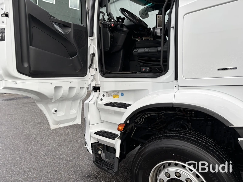 Tridemväxlare Mercedes-Benz Arocs 3751 -2023 | JOAB 24 ton | Plogutrustad