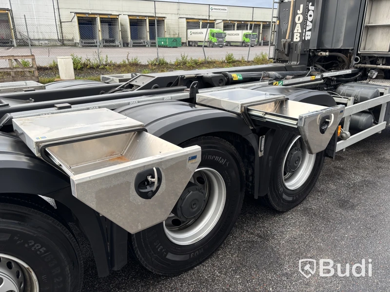 Tridemväxlare Mercedes-Benz Arocs 3751 -2023 | JOAB 24 ton | Plogutrustad