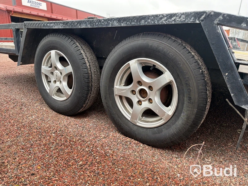 Biltransportsläp BCW - 2000 kg – Dubbelaxlad – Besiktigad