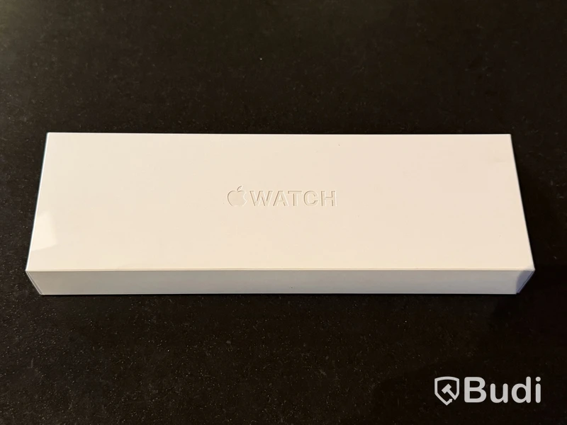 Apple Watch Series 10, 46 mm, titan, svart sportband