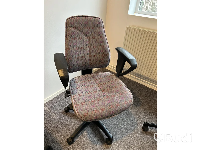 Kontorsstol, textil, bra skick