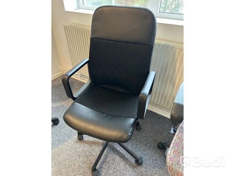 Kontorsstol, textil, bra skick