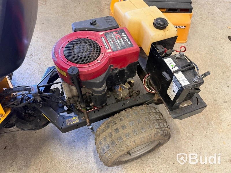 Ride-on lawn mower, Stiga Park P401