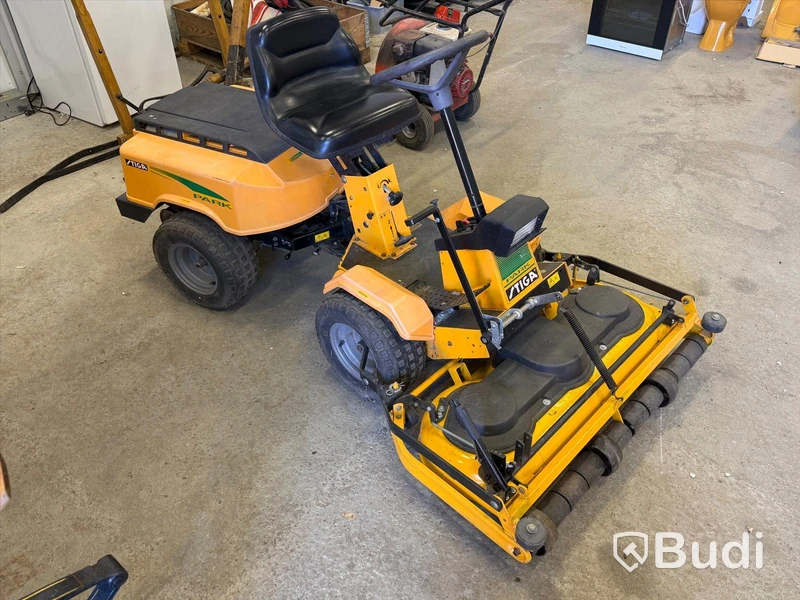 Ride-on lawn mower, Stiga Park P401