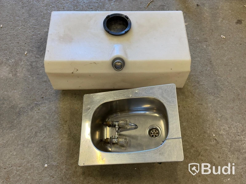 Stainless steel sink for caravan/motorhome/boat, with tank