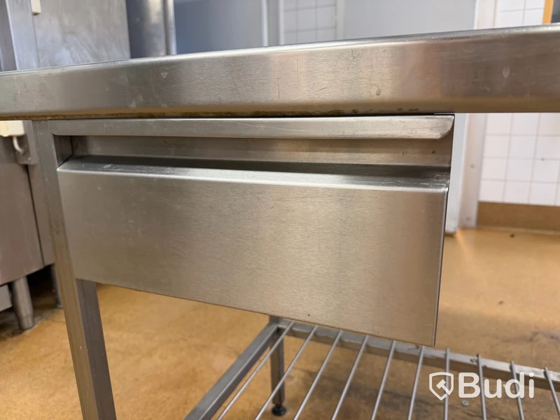Rostfri arbetsbänk / Storköksbänk - 3 meter