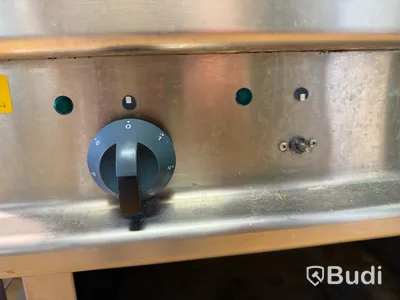 Storköksspis Zanussi V800 med vattenbad – 4 plattor