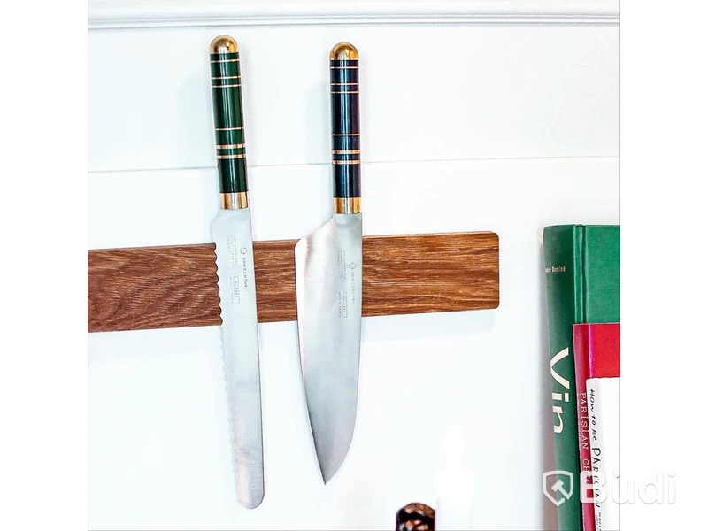 Kockkniv och brödkniv Bon Centuri, Saint Marquis green