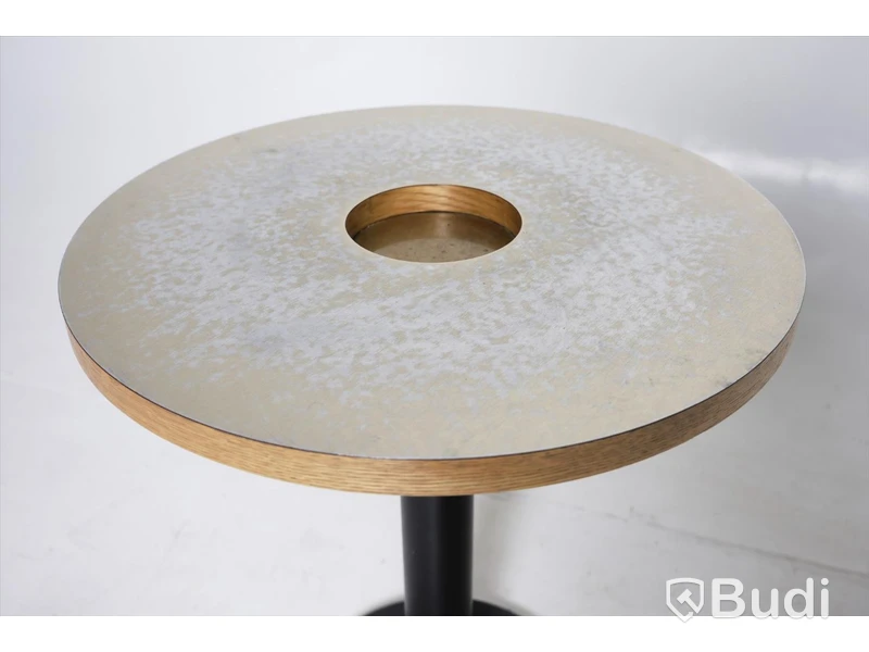 Runt kafebord/soffbord.