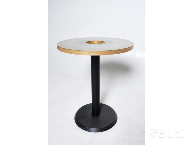 Runt kafebord/soffbord.