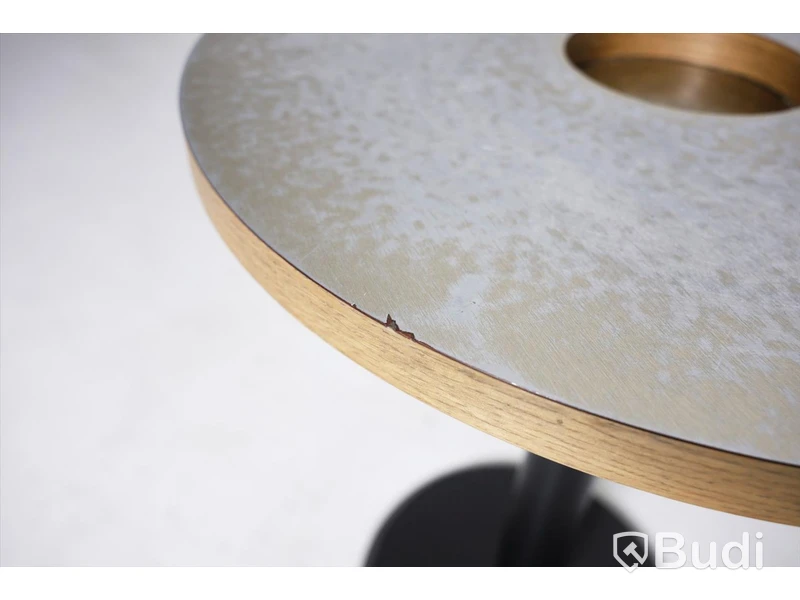 Runt kafebord/soffbord.