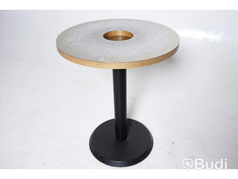 Runt kafebord/soffbord.