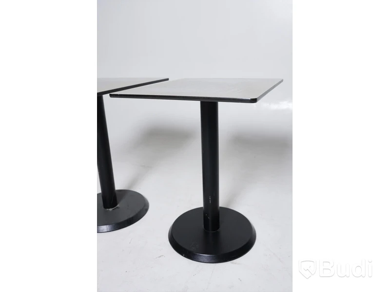 Kafebord 2 st med slipad toppskiva.