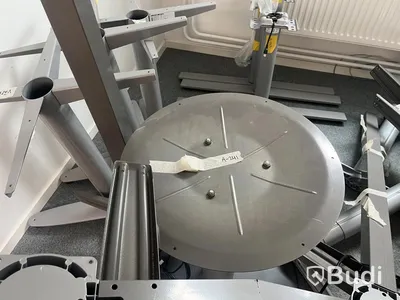 Stor samling höj och sänkbara bord