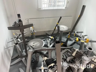 Stor samling höj och sänkbara bord