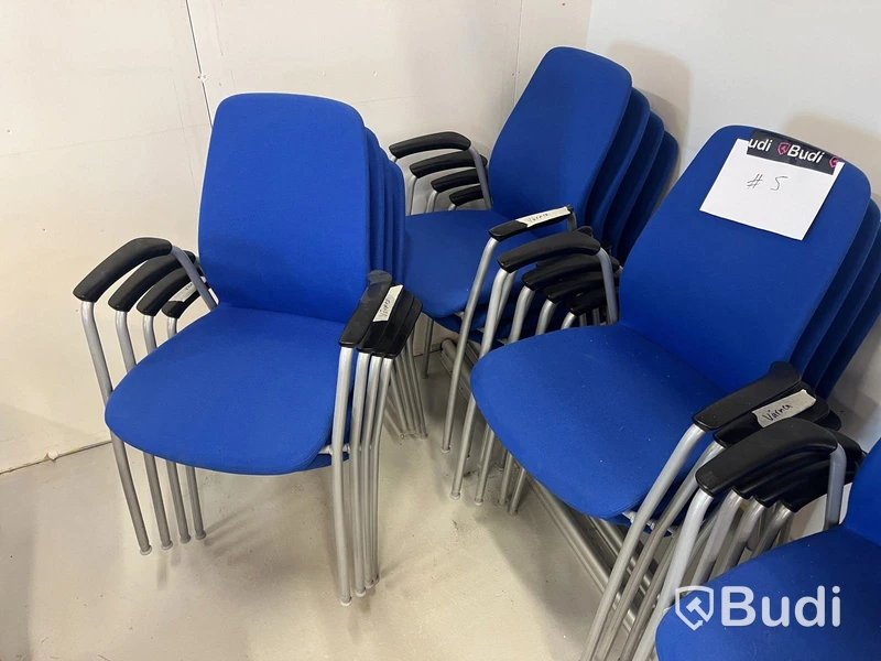 16st Konferensstolar med armstöd – blå klädsel