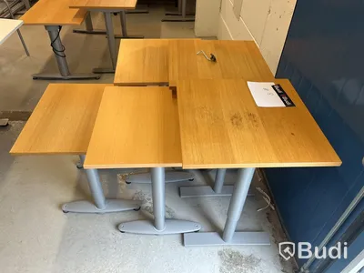 5 st. Manuellt höj- och sänkbara skrivbord
