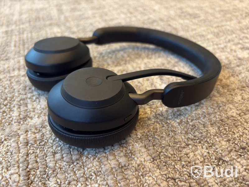 6 Jabra Headsets
