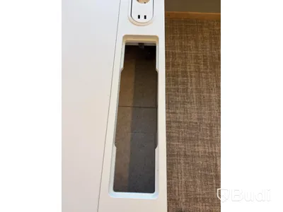 Skrivbord IKEA MITTZON inkl. skärmvägg