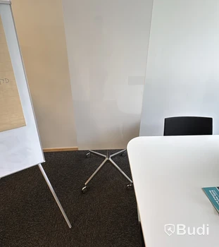 Mobil whiteboard på hjul