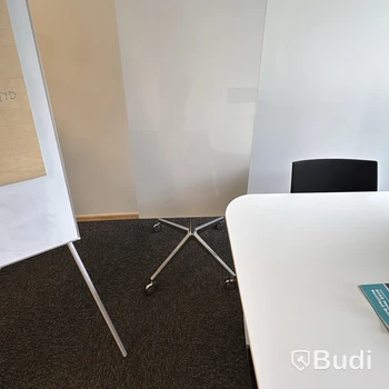 Mobil whiteboard på hjul