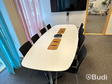 Konferensbord inkl. 8 st stolar
