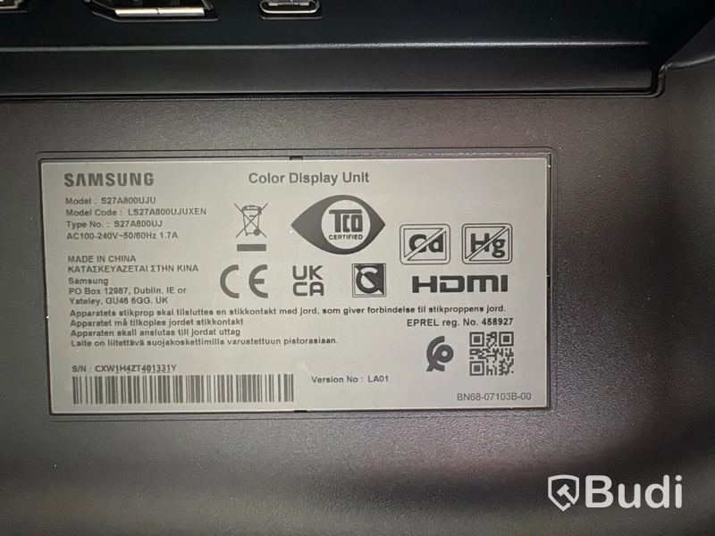 Höj- och sänkbart skrivbord med kontorsstol och Samsung-skärm