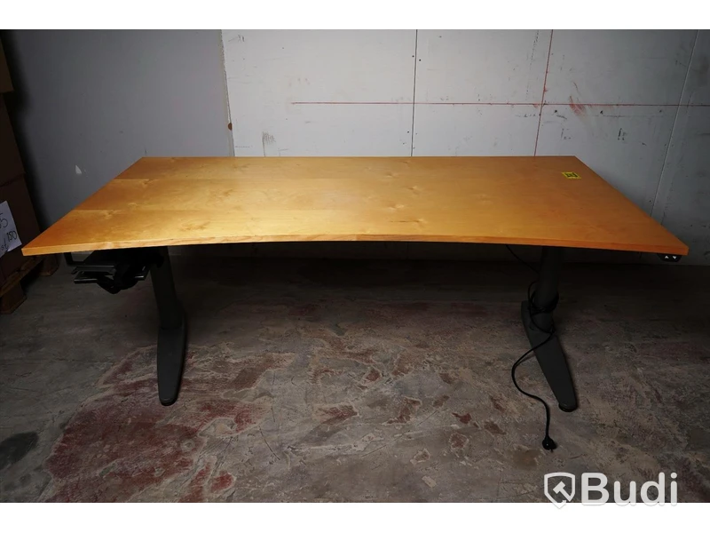 Elektriskt höj- och sänkbart skrivbord