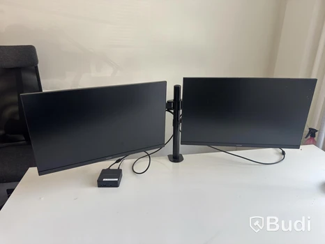 2 st. Datatskämar 24 tum, med dual display USBc dock