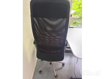 Höj och sänkbart skrivbord inkl kontorsstol