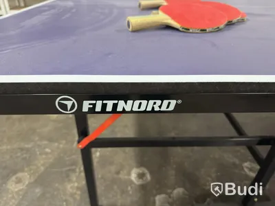 Ihopfällbart pingisbord inkl. 6 st. pingisracket