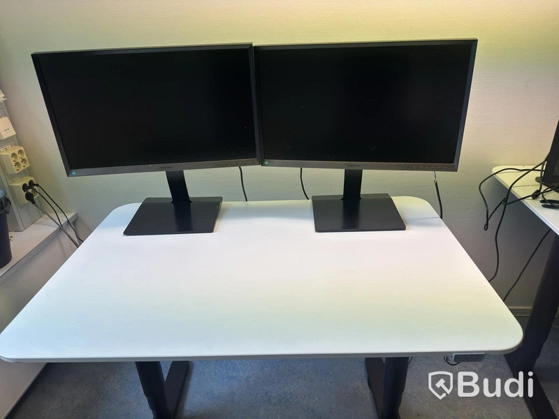 Höj och sänkbart skrivbord inkl kontorsstol