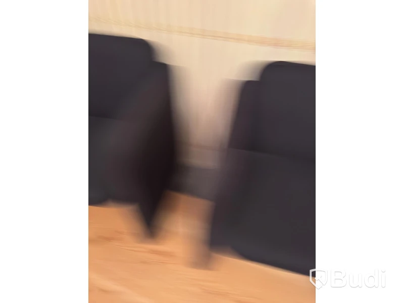 2 st. Svarta fåtöljer