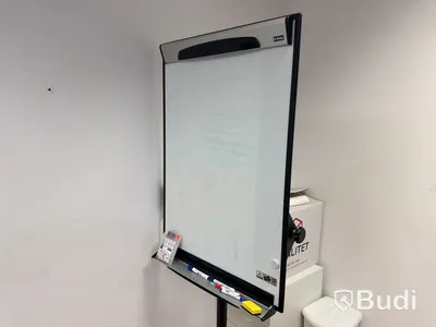 Whiteboard på stativ, med hjul