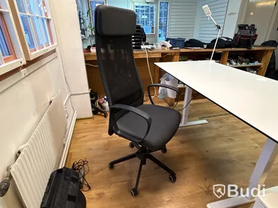 Höj- och sänkbart skrivbord Edsbyn, elektriskt