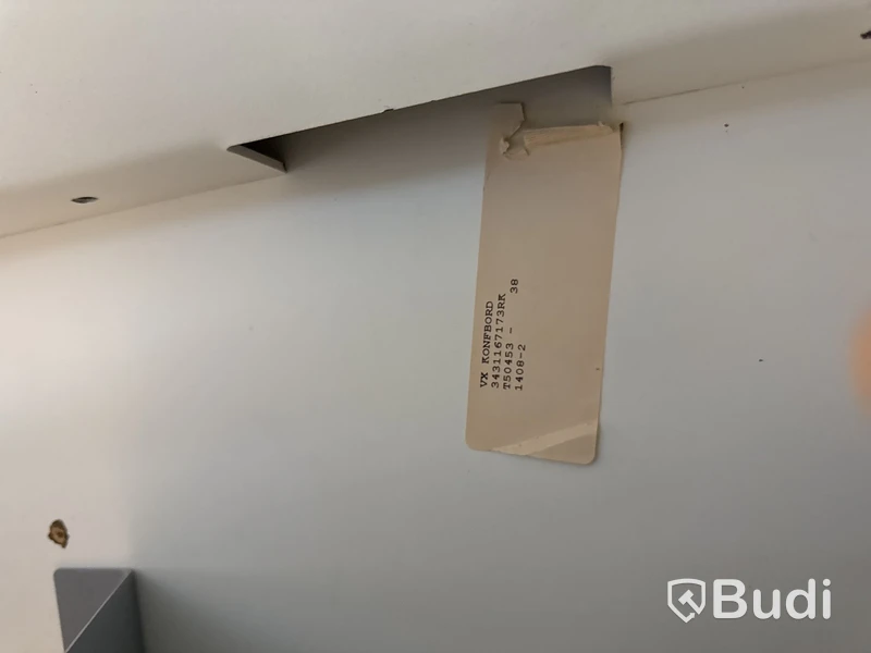 Konferensbord med 8 st stolar, eluttag