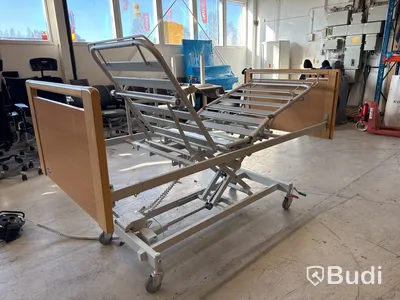 Vårdsäng, invacare SB755