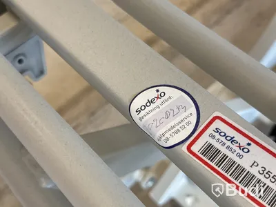 Vårdsäng, invacare SB755