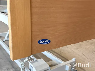Vårdsäng, invacare SB755