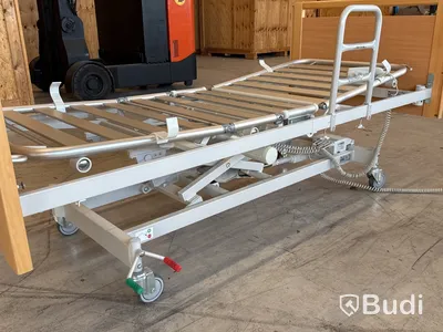 Vårdsäng, invacare SB755