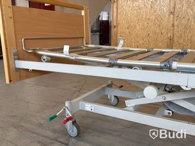 Vårdsäng, invacare SB755