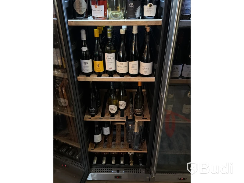 Sortiment vin, öl och starksprit
