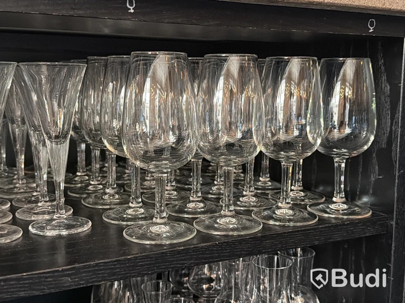Sortiment diverse avecglas, ca 100 st