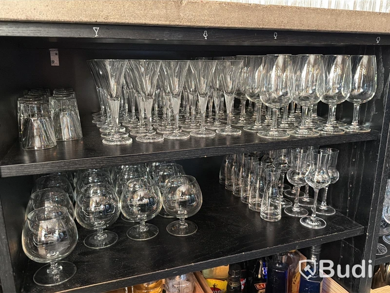 Sortiment diverse avecglas, ca 100 st