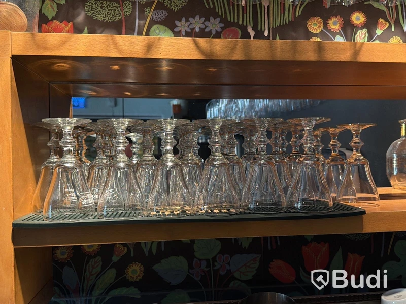 Sortiment diverse glas, ca 130 st, bl.a. Rona Highball, Riedel vinglas m.fl.