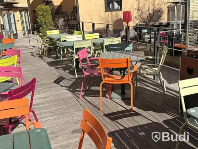 Möbler för uteservering - Fermob Luxembourg, ca 70 stolar samt 20 bord