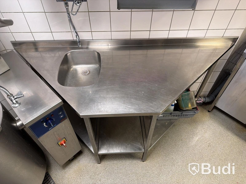 Rostfri arbetsbänk med ho i vinkel